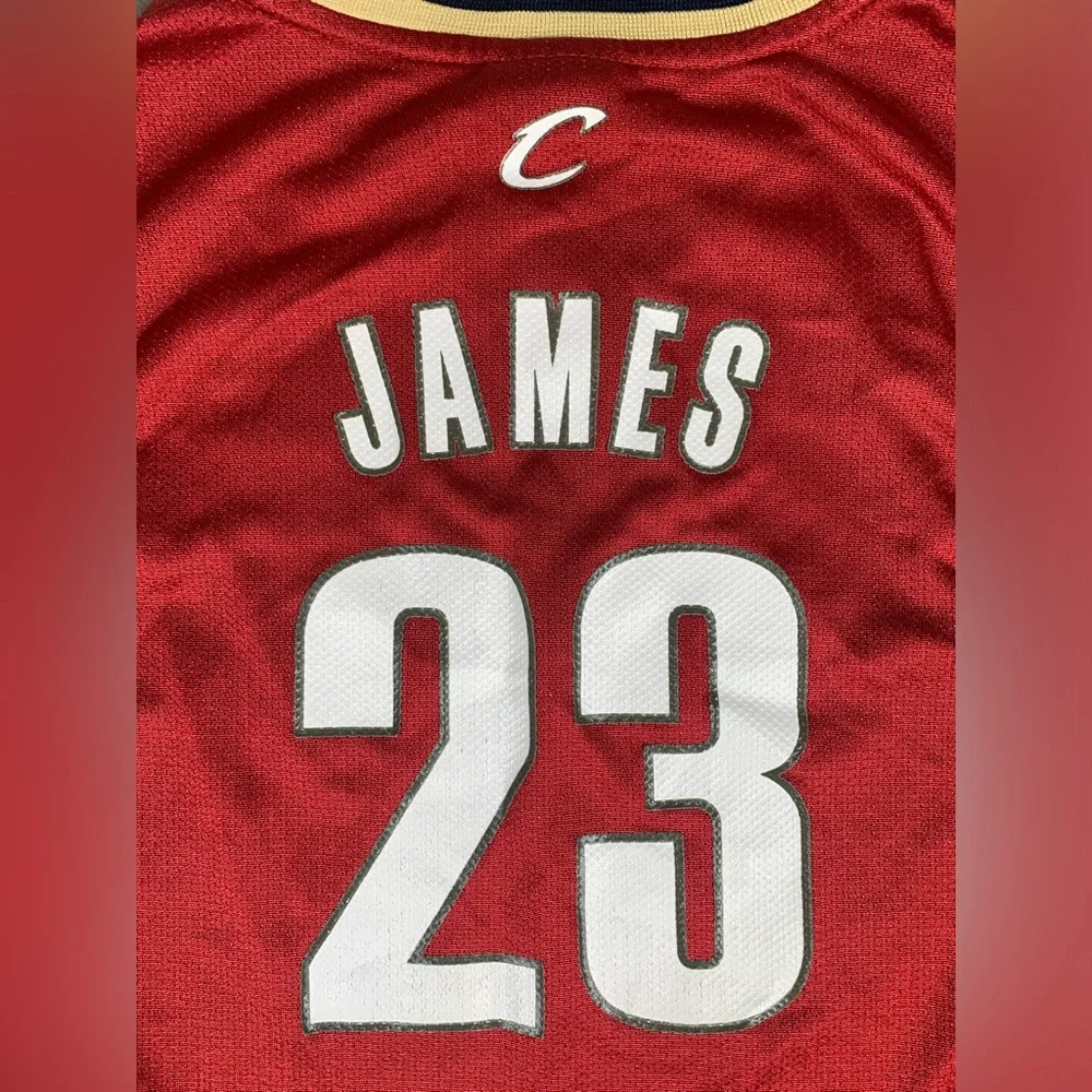 Vintage Reebok Lebron James #23 Cleveland Cavaliers Maroon NBA Jersey Youth Md‎